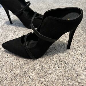 Lulus unique black suede strappy pumps stiletto heels size 8